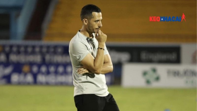 hlv-mauro-jeronimo-vua-chia-tay-bong-da-viet-nam-anh-pvf-cand- hlv-mauro-jeronimo-vua-chia-tay-bong-da-viet-nam-anh-pvf-cand-